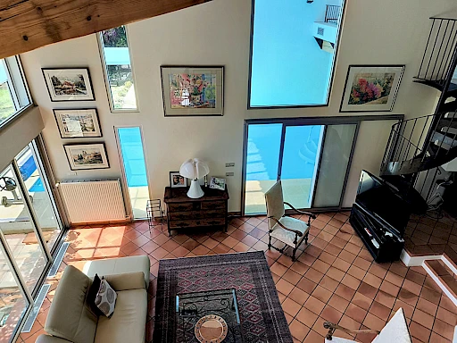 Maison d'architecte d'exception 260 m² -Plein sud -Piscine intérieure - Calme absolu - 7
