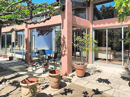 Maison d'architecte d'exception 260 m² -Plein sud -Piscine intérieure - Calme absolu - 13