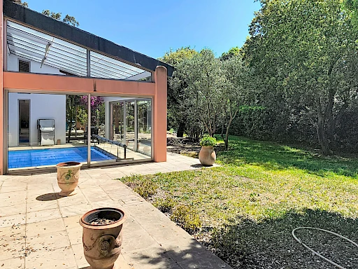 Maison d'architecte d'exception 260 m² -Plein sud -Piscine intérieure - Calme absolu - 5