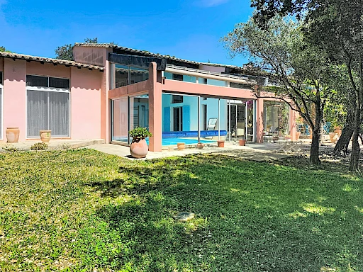 Maison d'architecte d'exception 260 m² -Plein sud -Piscine intérieure - Calme absolu - 4