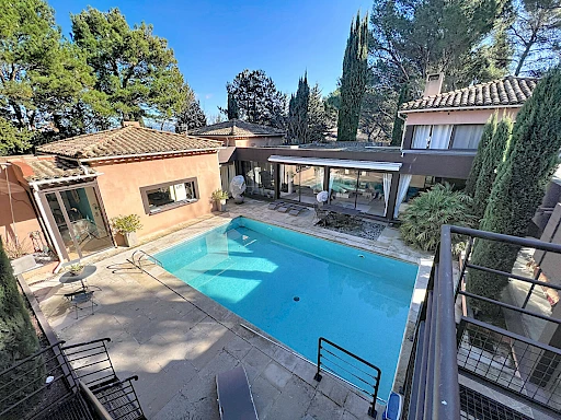 Maison Villeneuve Les Avignon 8 pièce(s) 275 m2 - 2