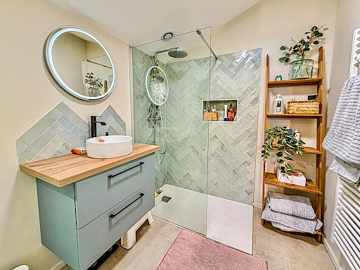 T3 A VENDRE AVIGNON intra-muros zone piétonne- 3 pièces - 78 m2 - 11