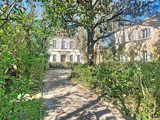 Demeure de prestige Avignon 9 pièce(s) 265 m2 plus garage et dépendances sur 1530 m² de terrain. - 3