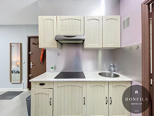 Appartement Avignon 1 pièce 21.84 m2 MEUBLÉ LOUE - 7