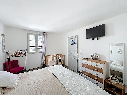 Duplex de  95.92 m2 avec Terrasse et Double Garage , Coeur Historique d'Avignon - 6