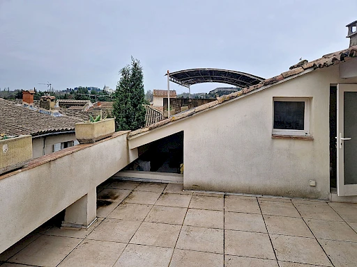 Maison Villeneuve Les Avignon 6 pièce(s) de173 m2 habitables, terrasse de 22 m² avec vue sur le palais des Papes, cave. - 4