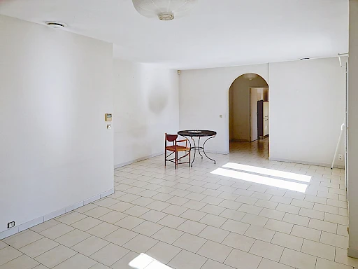 Maison Les Angles 4 pièce(s) 110 m2 plus garage sur une parcelle de 485 m². - 11