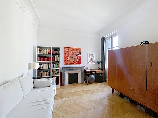 VENTE A TERME Avignon intra-muros, spacieux appartement  de 5 pièces à vendre , dernier étage, vue dégagée - 11