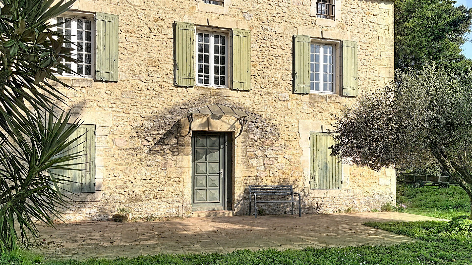 Île de la Barthelasse, mas mitoyen 1900, 150 m² sur 1 779 m² de terrain