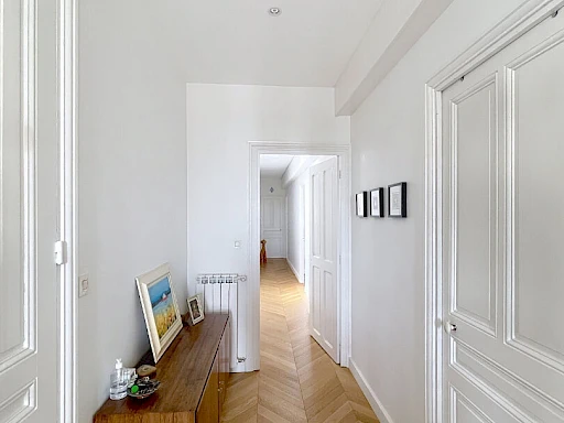 Avignon intra-muros, spacieux appartement  de 5 pièces à vendre , dernier étage, vue dégagée - 6
