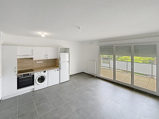 Appartement neuf  - Terrasse - 3 chambres - Proche remparts - - 3