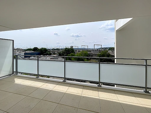 Appartement neuf  - Terrasse - 3 chambres - Proche remparts - - 2
