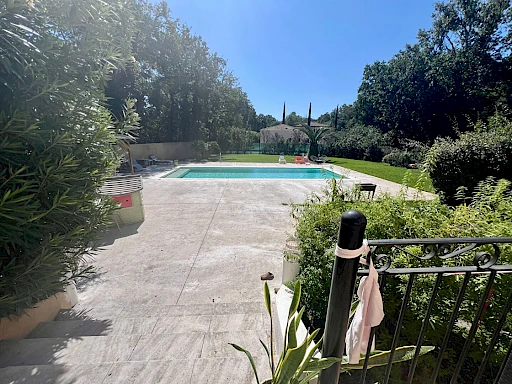 Villa Vedene 8 pièce(s) 230 m2 - proche du golf - 8