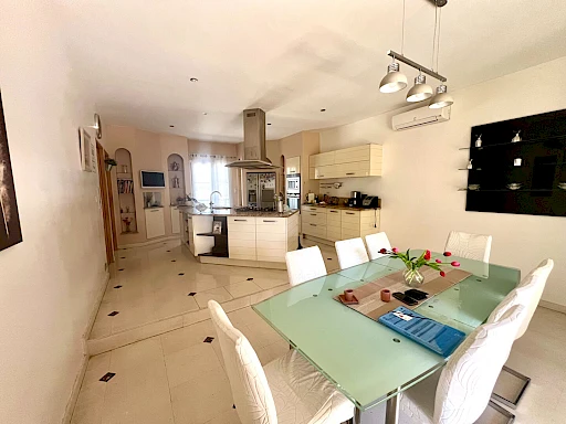 Villa Vedene 8 pièce(s) 230 m2 - proche du golf - 4