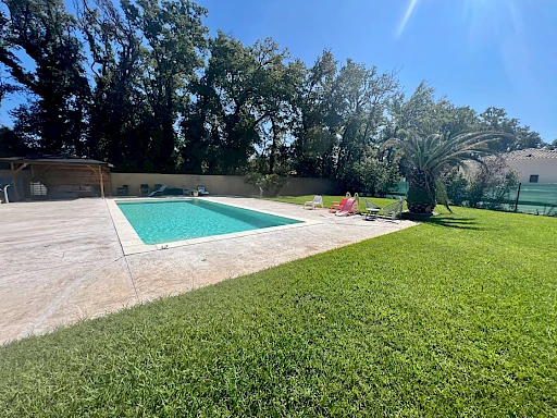 Villa Vedene 8 pièce(s) 230 m2 - proche du golf - 9