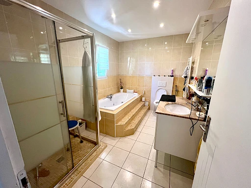 Villa Vedene 8 pièce(s) 230 m2 - proche du golf - 11