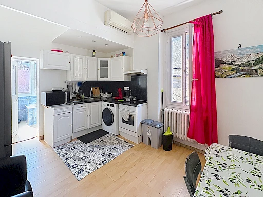 Maison Avignon 7 pièce(s) 100 m2 - 1