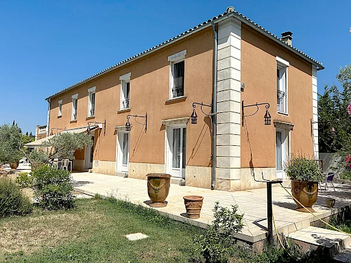Maison Rochefort Du Gard 7 pièce(s) 300 m2 - 3