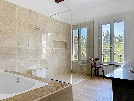 Maison Rochefort Du Gard 7 pièce(s) 300 m2 - 7