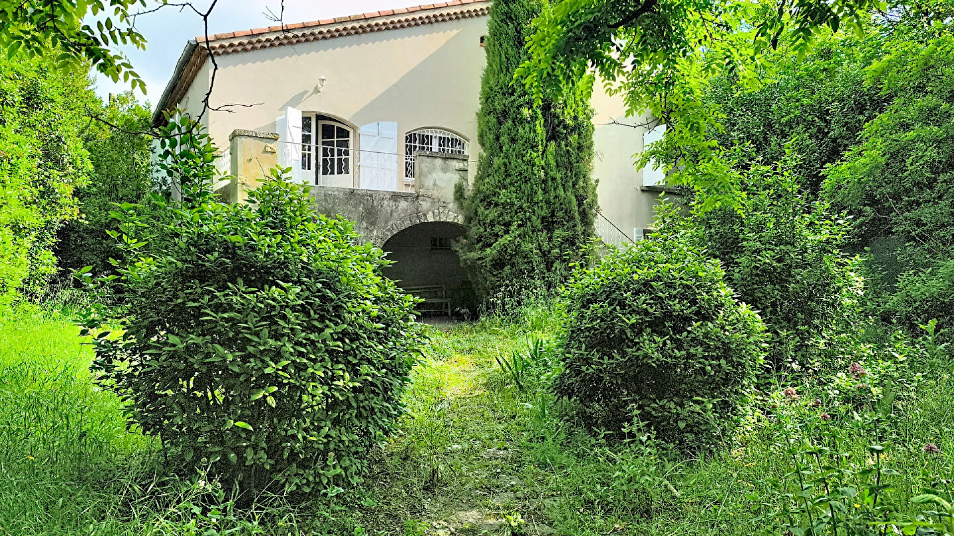 Maison Villeneuve Les Avignon 7 pièce(s) 230 m2 - CENTRE HISTORIQUE