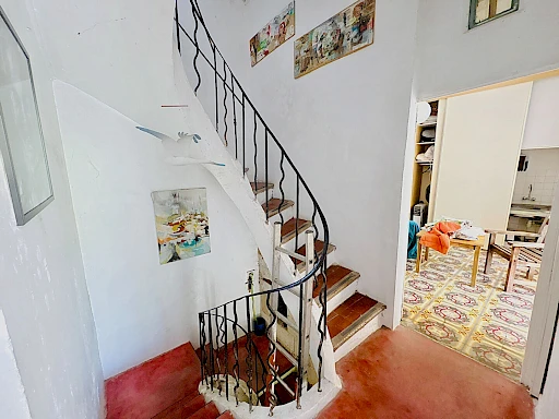 Avignon Intra muros - Maison 9 pièce(s) 250 m2 avec jardin - Studios indépendants - 1 place de parking - 2