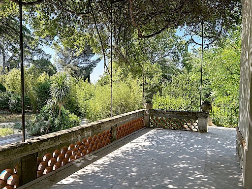 À Vendre - Élégante Maison Bourgeoise de 1902 - Proche Avignon - 4