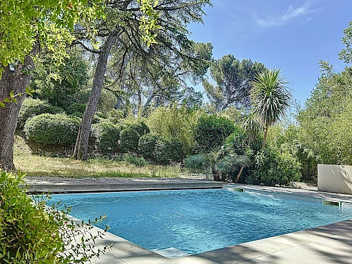 À Vendre - Élégante Maison Bourgeoise de 1902 - Proche Avignon - 3