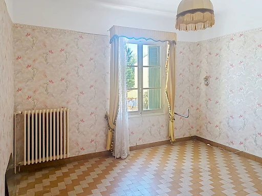 Maison Roquemaure 5 pièce(s) 112.09 m2 avec jardin de 112 m²  et place de parking privative. - 10