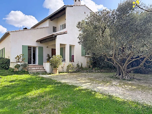 Maison familiale de 145 m² avec jardin à Pujaut - 1