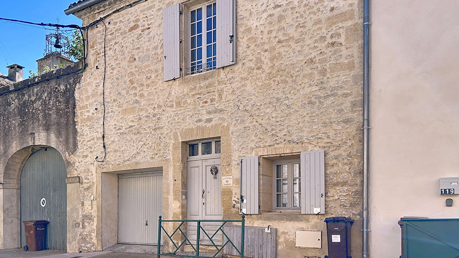 À Vendre. Ancien moulin de caractère au coeur de Saint-Bonnet-du-Gard