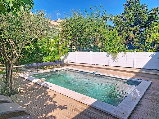 Maison Les Angles 5 pièce(s) 140 m2  plus garage sur 397 m² de terrain avec piscine. - 3
