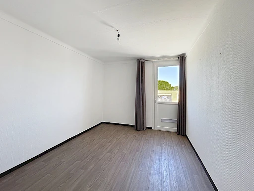 Appartement Villeneuve Les Avignon 3 pièce(s) 85 m2 avec garage et cave - 4
