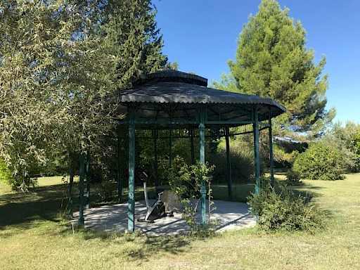 Mas Pujaut 6 pièce(s) 313 m2 sur 4540 m² avec piscine. - 16