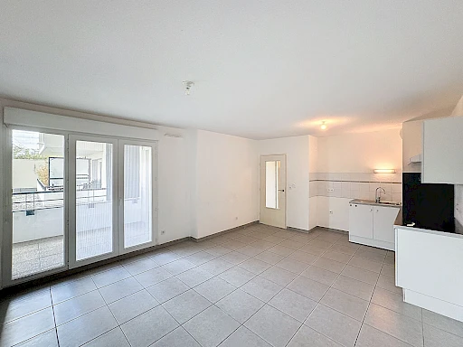 Appartement T3 AUX PORTES DES REMPARTS GARAGE + TERRASSE - 4