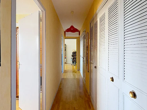 Spacieuse Maison Familliale à Villeneuve Les Avignon 163 m2 T2 Indépendant - 9