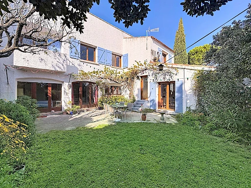 Spacieuse Maison Familliale à Villeneuve Les Avignon 163 m2 T2 Indépendant - 1
