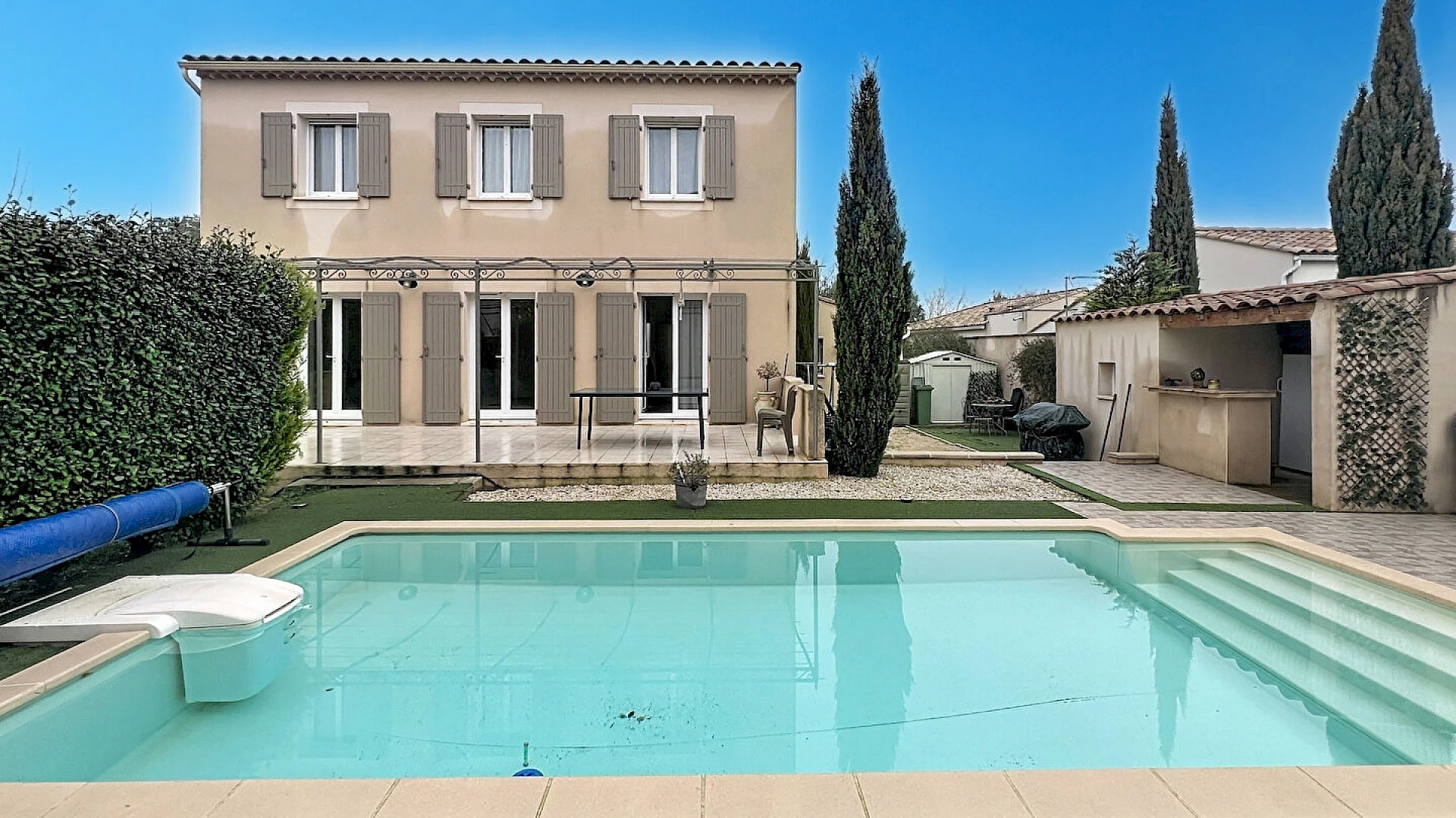 Maison Rochefort  Du Gard 5 pièce(s) 103 m2