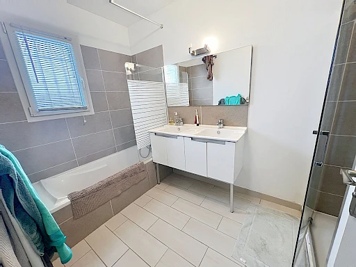 Maison Rochefort  Du Gard 5 pièce(s) 103 m2 - 11