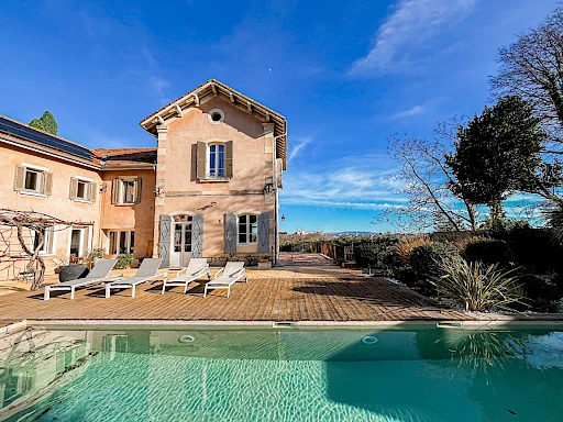 Maison Villeneuve Les Avignon 5 pièce(s) 264 m2 - 2