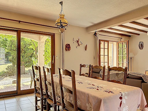 À vendre - Maison familiale avec dépendances à Pujaut - 5