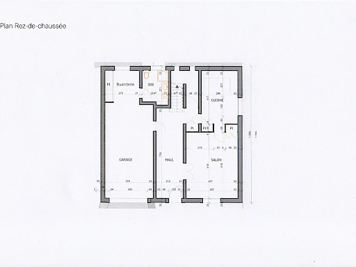 A VENDRE AVIGNON (84000) à 300M DES REMPARTS : charmante maison indépendante - 6 pièces avec cour et garage! - 15