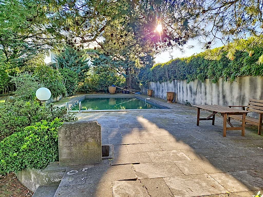 Maison Villeneuve Les Avignon 5 pièce(s) 175 m2 suer 1088 m² de terrain avec piscine - 6