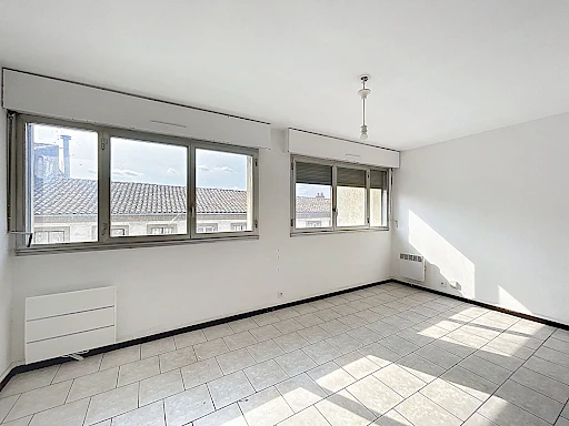 Appartement Avignon 1 pièce 25.08 m2 IM Horloge