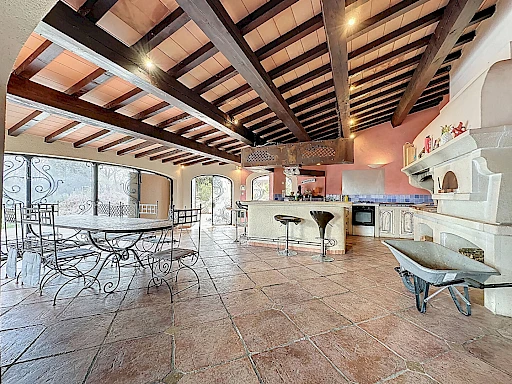 Propriété de  240 m2 environ avec  annexes, court de tennis, pétanque et garage - 11