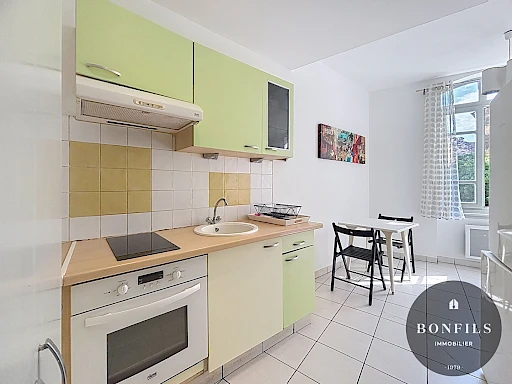 A LOUER AVIGNON INTRAMUROS (84000) : appartement 1 pièce bis - meublé - secteur carreterie - 4