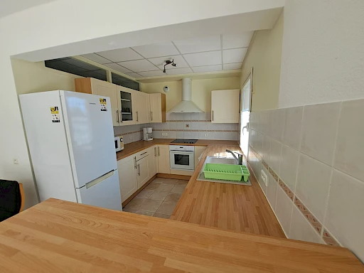 GRAND STUDIO MEUBLE 40 m²  AVEC TERRASSE + PARKING - 5