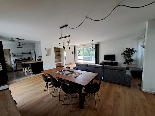 Appartement Villeneuve Les Avignon 4 pièce(s) 113.77 m2 - Bien d'Exception - Meublé - 6