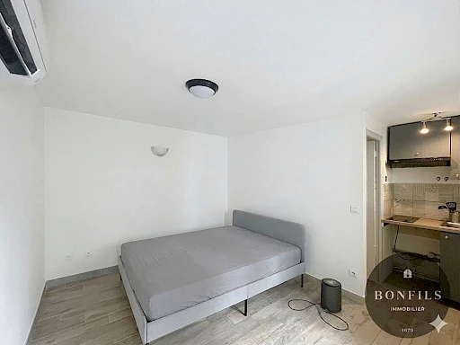A LOUER AVIGNON (84000) : studio non meublé - climatisé - avec terrasse commune - en rdc - 1