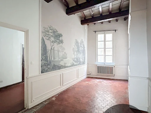 A LOUER AVIGNON INTRAMUROS (84000): T4 non meublé -au charme de l'ancien - 2chambres - 702.38CC