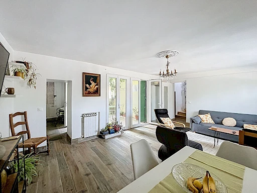 A LOUER AVIGNON ( 84000 ) PREMIERE CEINTURE EXTRAMUROS : Maison 3 pièces - cour - climatisée -meublée ou non meublée !